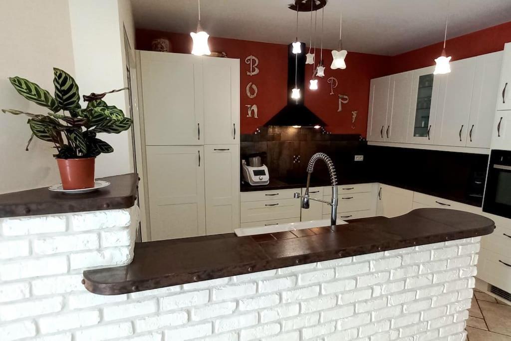 קסטרה Villa 140 M² Hab. Avec Piscine מראה חיצוני תמונה